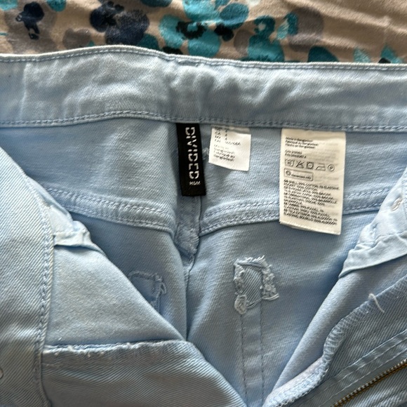 Pants - Picture 2 of 3